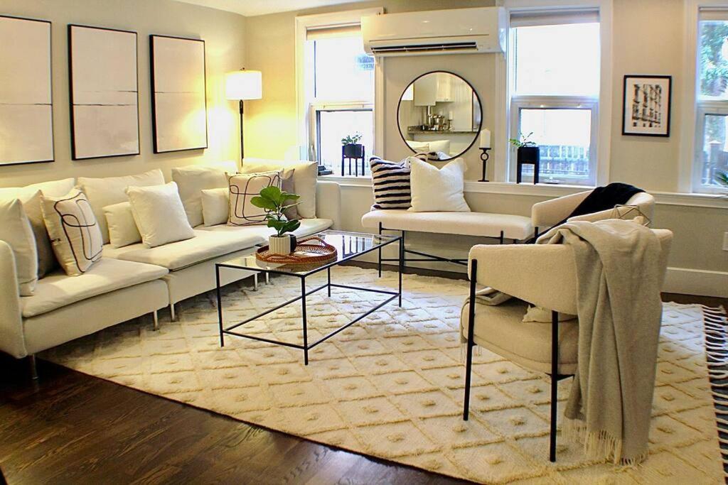 Luxury - Pet Friendly 3Bd, 3Ba South End Condo Бостън Екстериор снимка